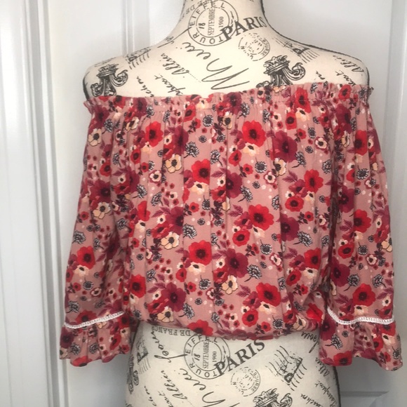 4/$25 Forever 21 off the Shoulder Crop Top Small - Picture 1 of 8